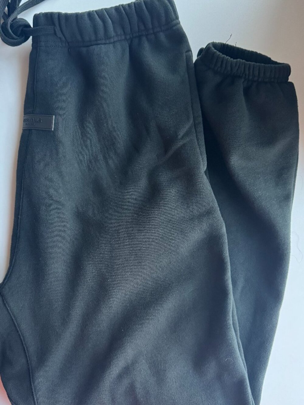 Fear of God ESSENTIALS Black Fleece Sweatpants 🖤 - Picture 2 of 5